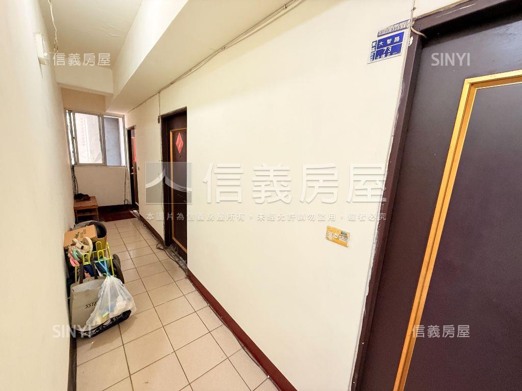 台中火車站２９間電梯套房房屋室內格局與周邊環境