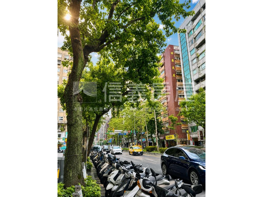 忠駝２６坪２房２衛房屋室內格局與周邊環境
