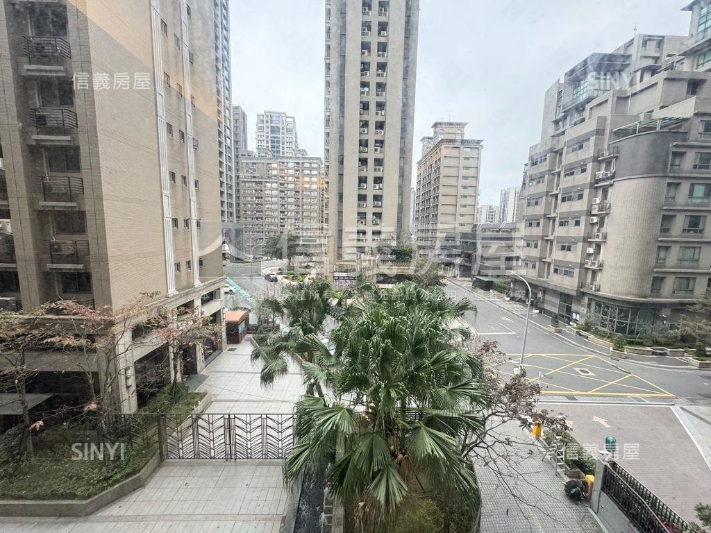 新東方衛浴開窗三房車位房屋室內格局與周邊環境