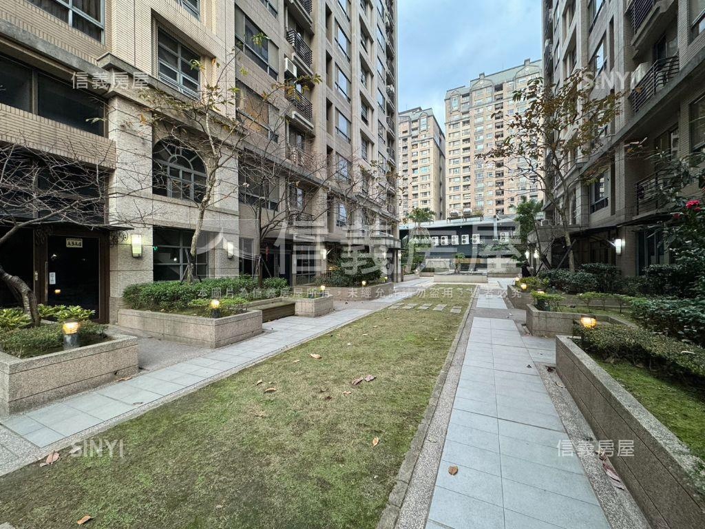 新東方衛浴開窗三房車位房屋室內格局與周邊環境