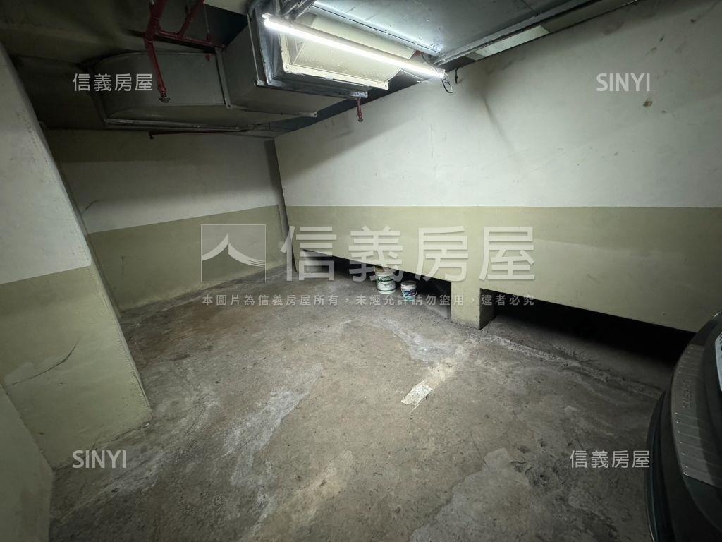 新東方衛浴開窗三房車位房屋室內格局與周邊環境