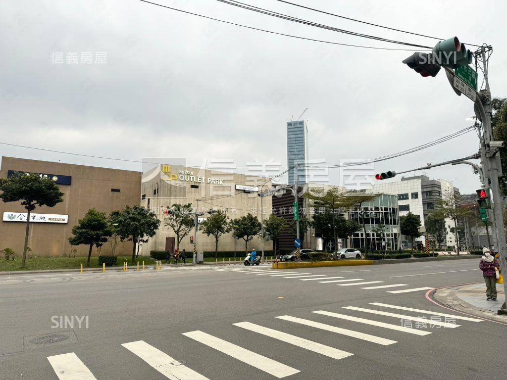 新東方衛浴開窗三房車位房屋室內格局與周邊環境