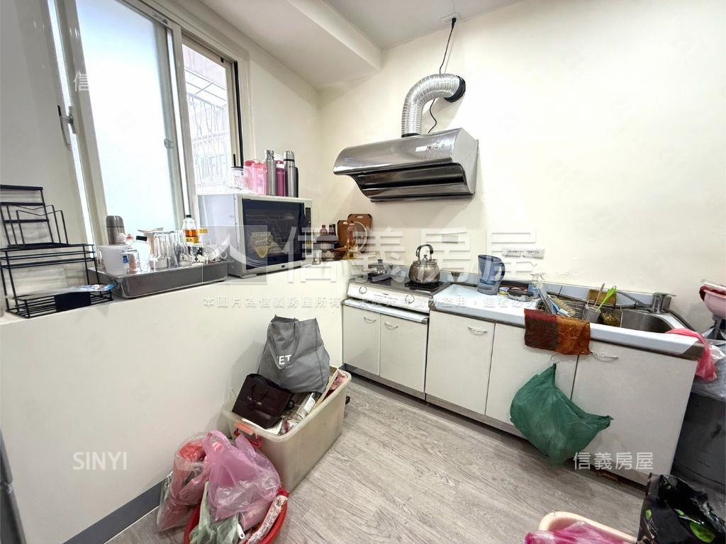 國中路稀有公寓二樓房屋室內格局與周邊環境