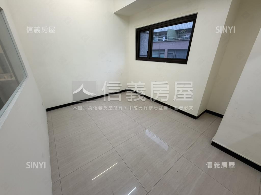 【推薦】傳家尊爵房屋室內格局與周邊環境