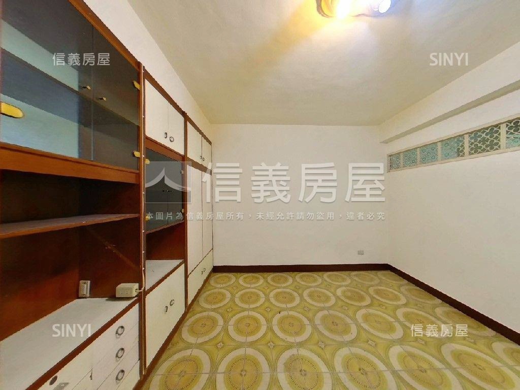 麟光捷運頂加大空間房屋室內格局與周邊環境