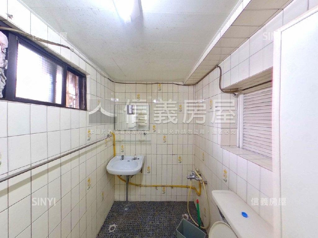 麟光捷運頂加大空間房屋室內格局與周邊環境