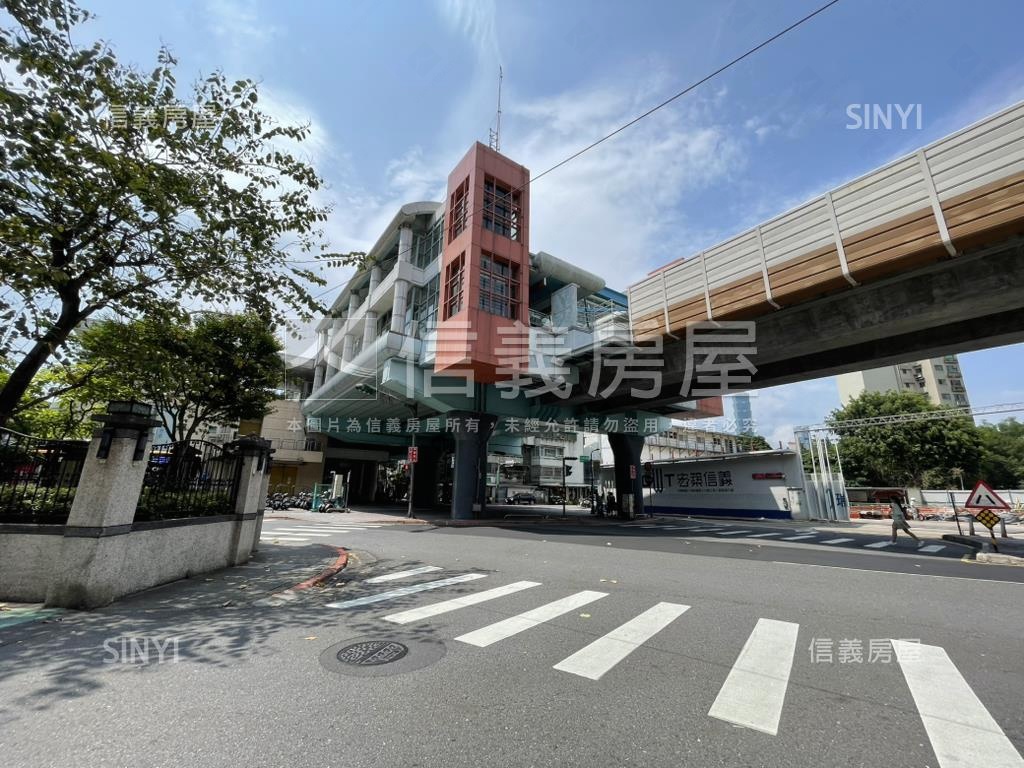 麟光捷運頂加大空間房屋室內格局與周邊環境