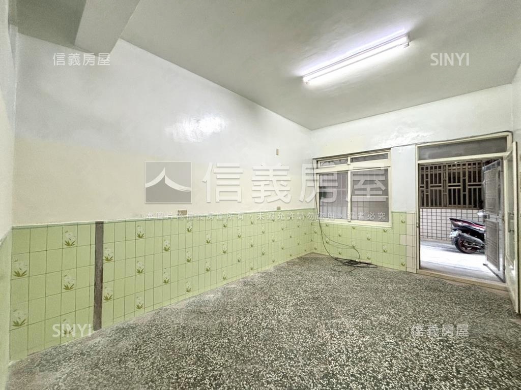 鼓山高中旁小資透天房屋室內格局與周邊環境