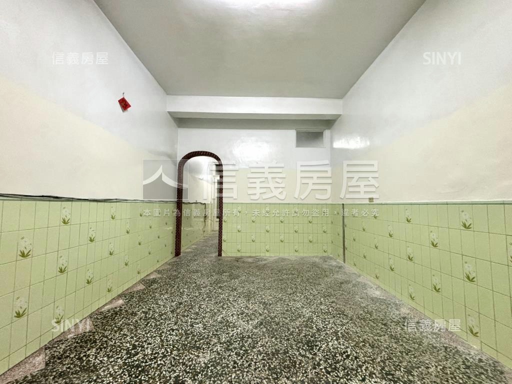 鼓山高中旁小資透天房屋室內格局與周邊環境