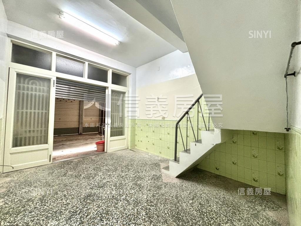 鼓山高中旁小資透天房屋室內格局與周邊環境