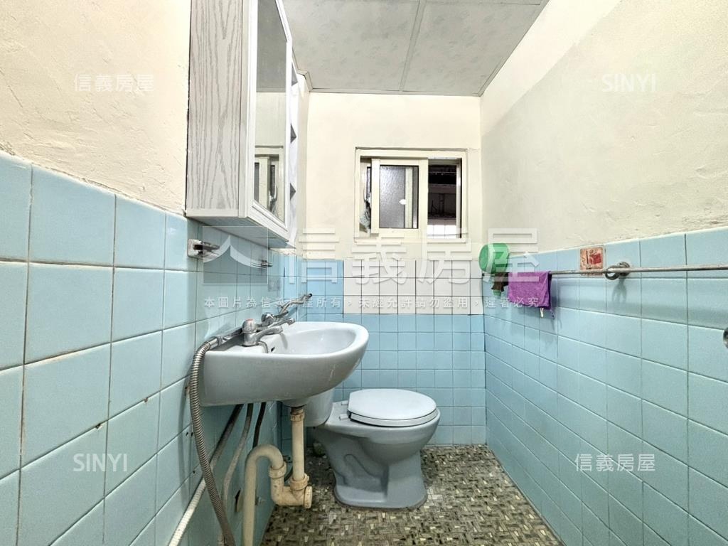 鼓山高中旁小資透天房屋室內格局與周邊環境