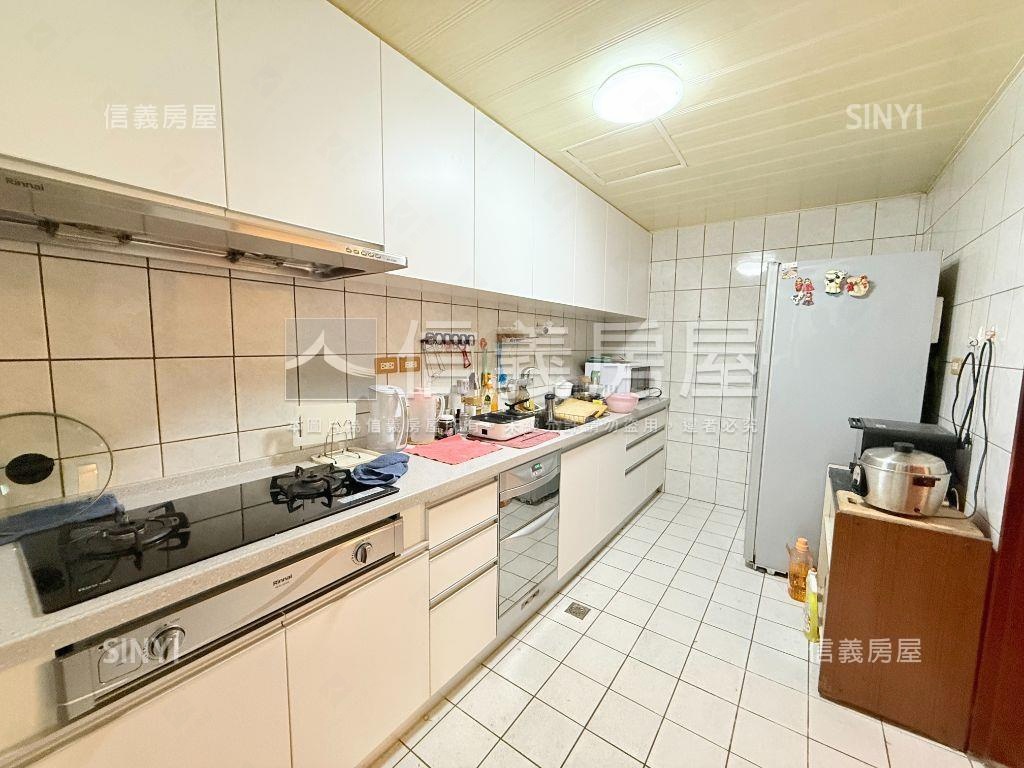 海華哥德宮廷邊間四房車位房屋室內格局與周邊環境