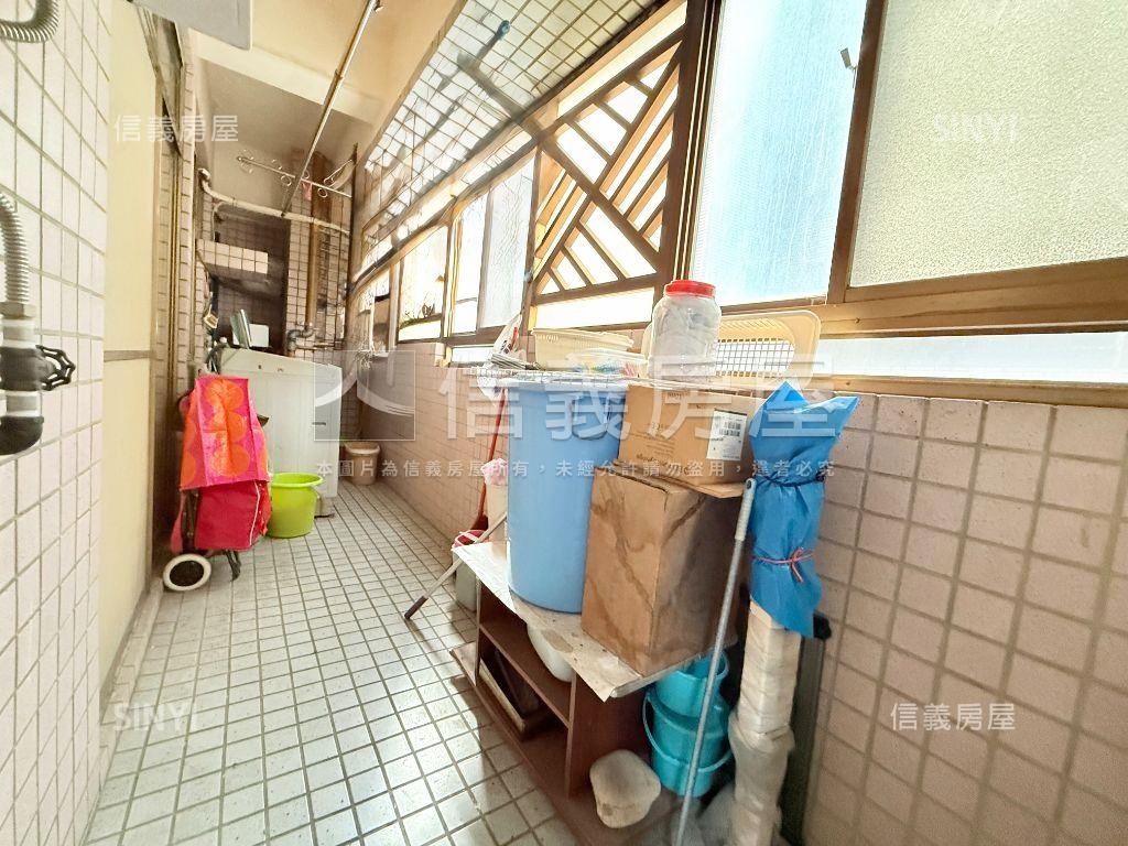 海華哥德宮廷邊間四房車位房屋室內格局與周邊環境