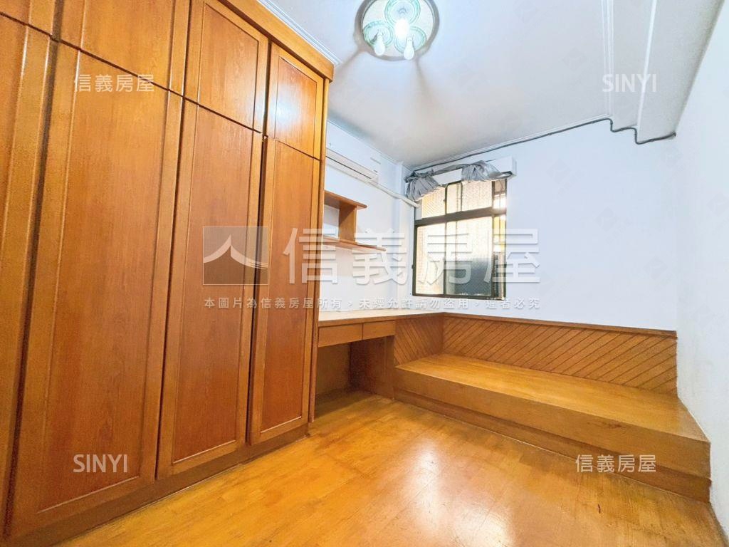 ✪專任近捷運稀有二樓公寓房屋室內格局與周邊環境