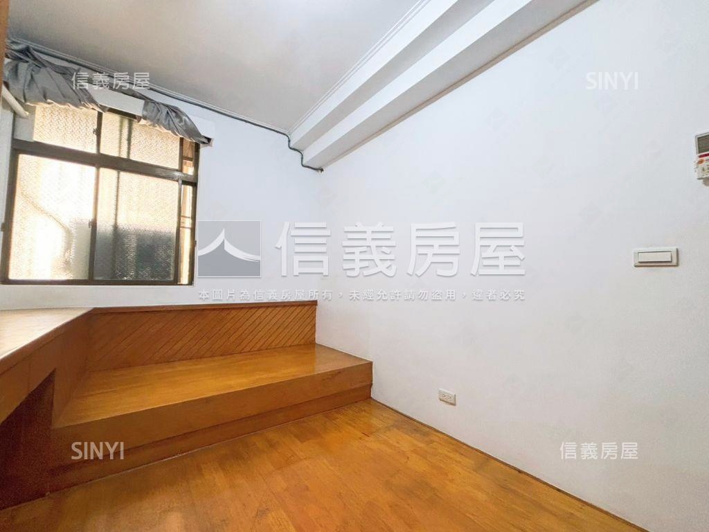 ✪專任近捷運稀有二樓公寓房屋室內格局與周邊環境