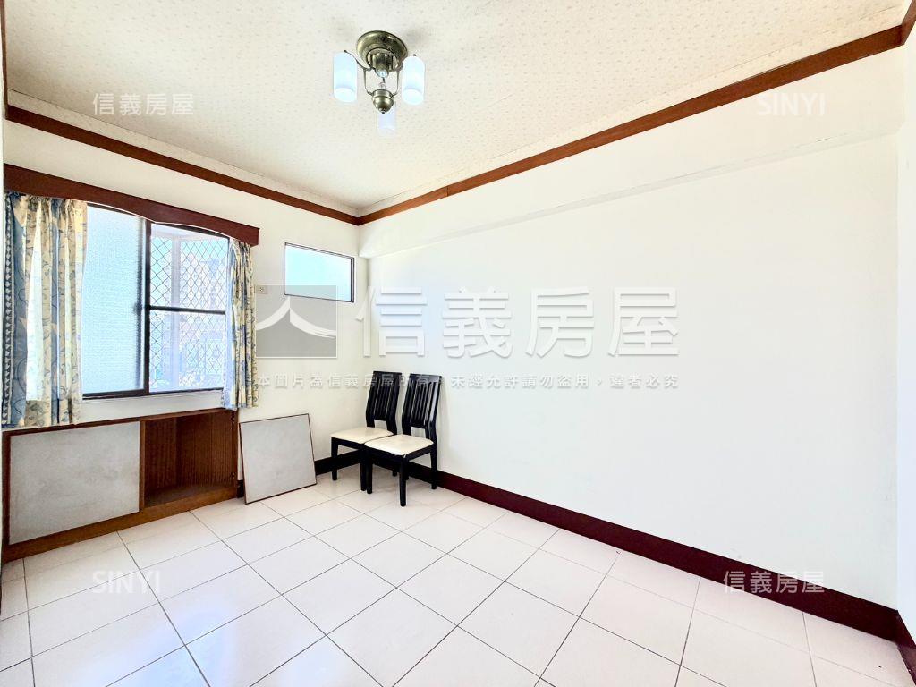 建工商圈採光佳屋況美三房房屋室內格局與周邊環境