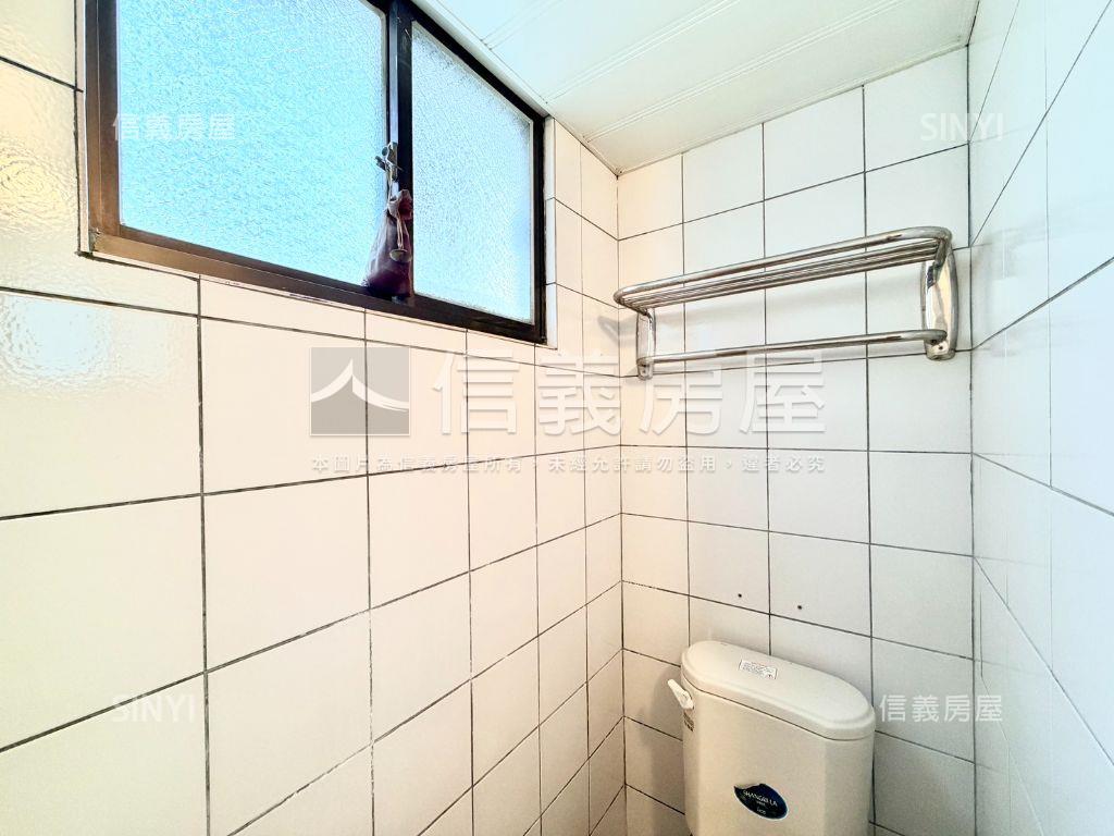 建工商圈採光佳屋況美三房房屋室內格局與周邊環境