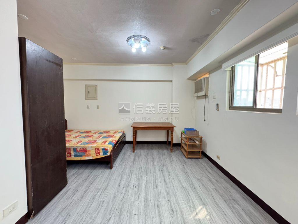新明市場正樓上大套房房屋室內格局與周邊環境