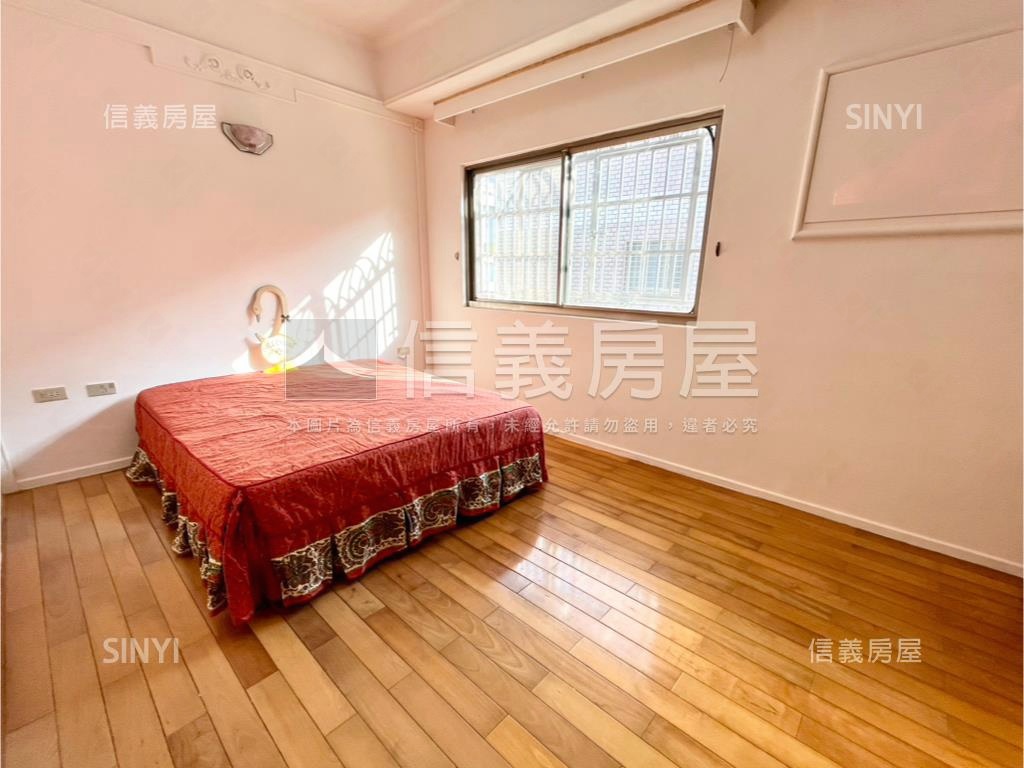 五甲稀有社區型車墅房屋室內格局與周邊環境