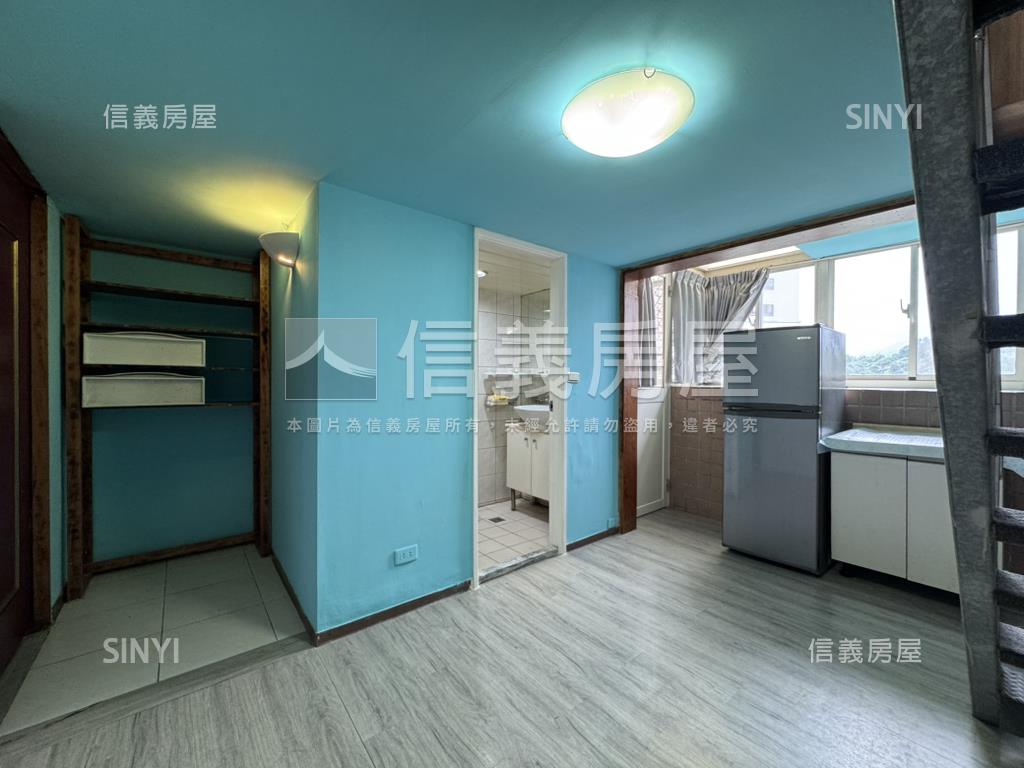冠德住易Ｂ區挑高２房房屋室內格局與周邊環境