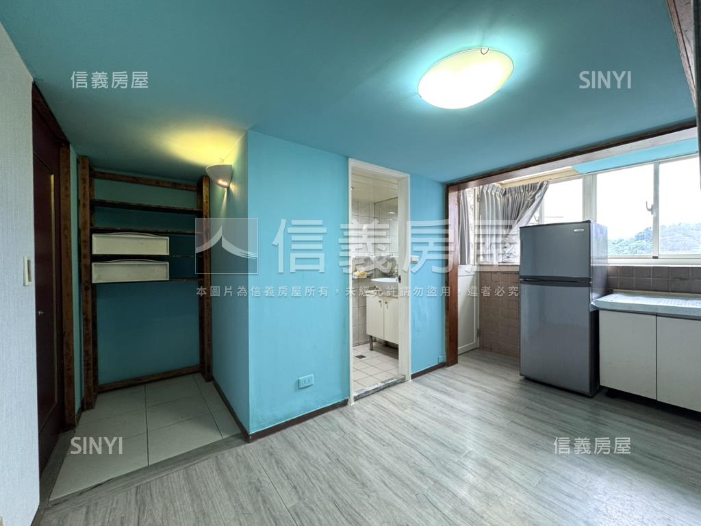 冠德住易Ｂ區挑高２房房屋室內格局與周邊環境
