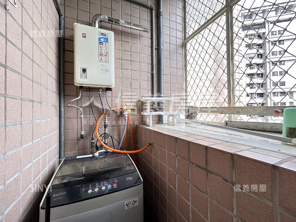 冠德住易Ｂ區挑高２房房屋室內格局與周邊環境