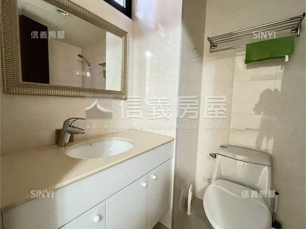 佳福皇璽三房平車房屋室內格局與周邊環境