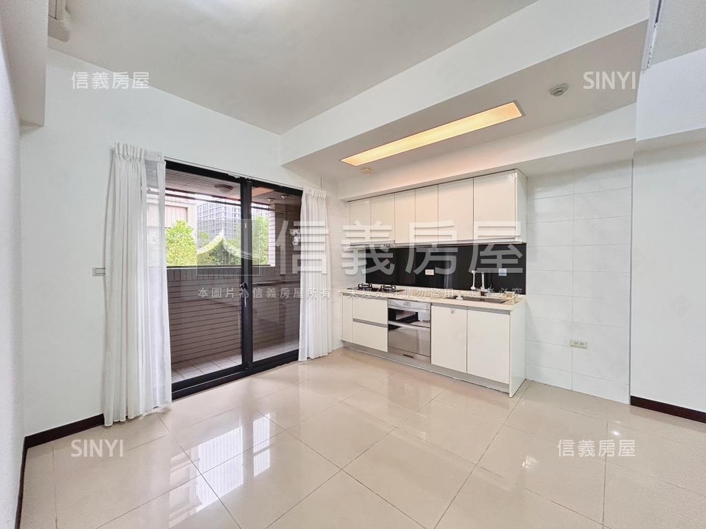 佳福皇璽三房平車房屋室內格局與周邊環境