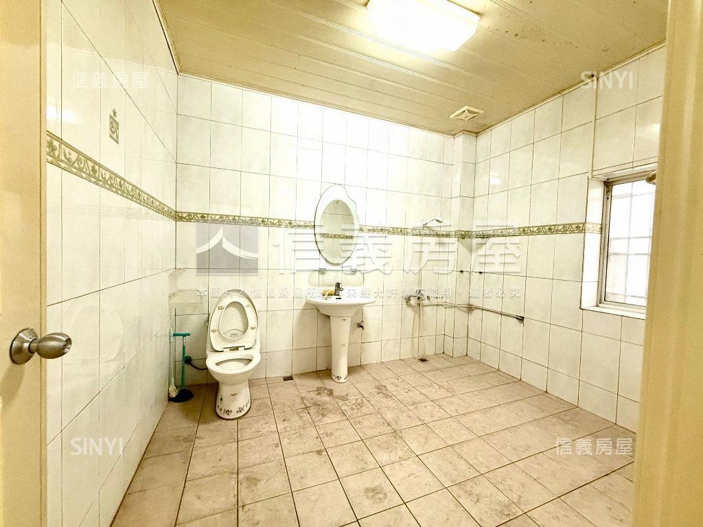 酷潭子熱鬧無抗性透店房屋室內格局與周邊環境