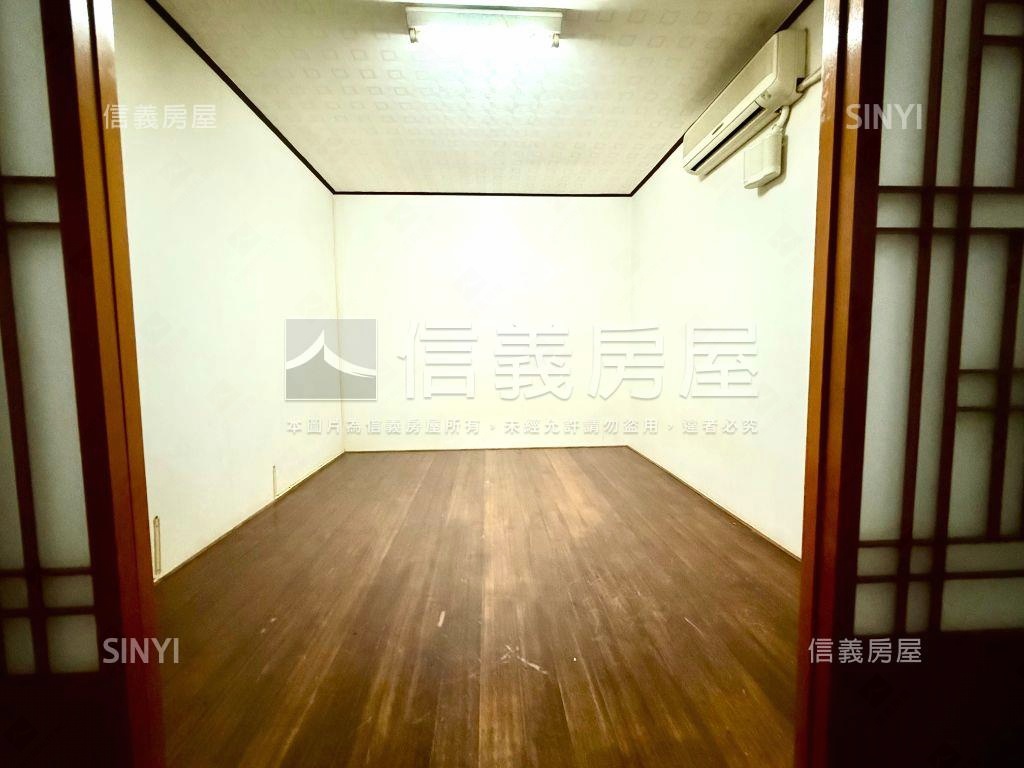 酷潭子熱鬧無抗性透店房屋室內格局與周邊環境