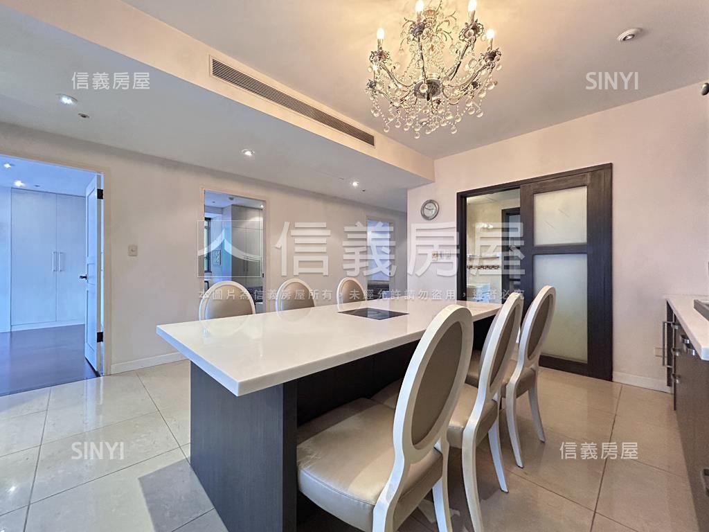 天空之城景觀後棟四房房屋室內格局與周邊環境