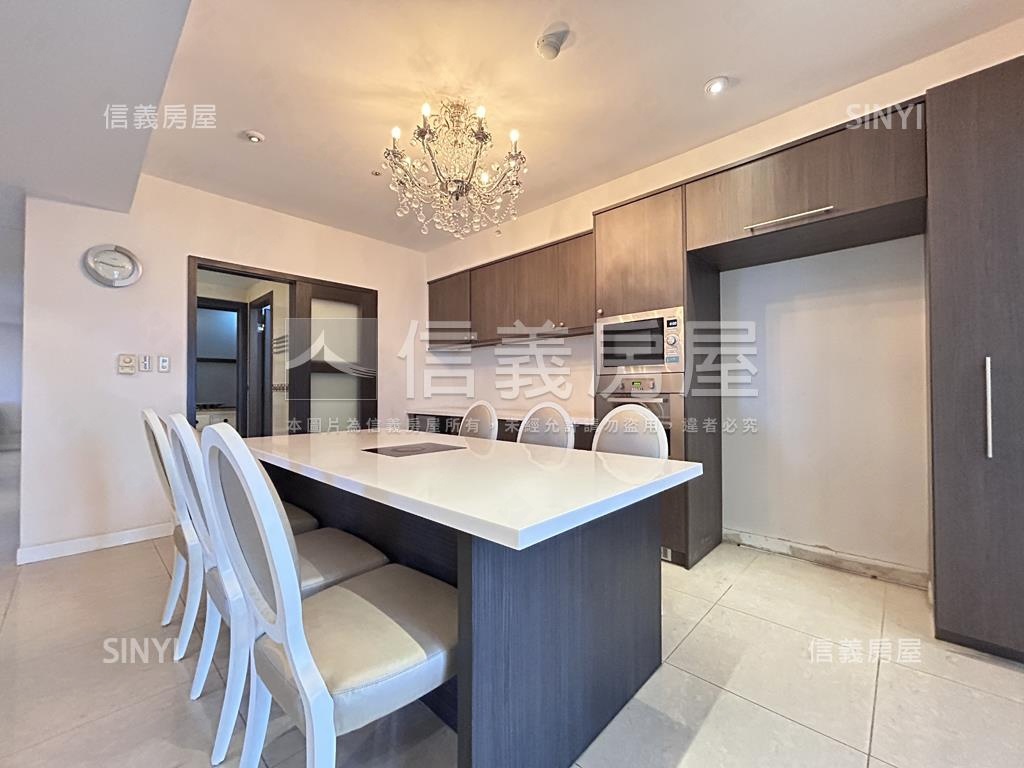 天空之城景觀後棟四房房屋室內格局與周邊環境