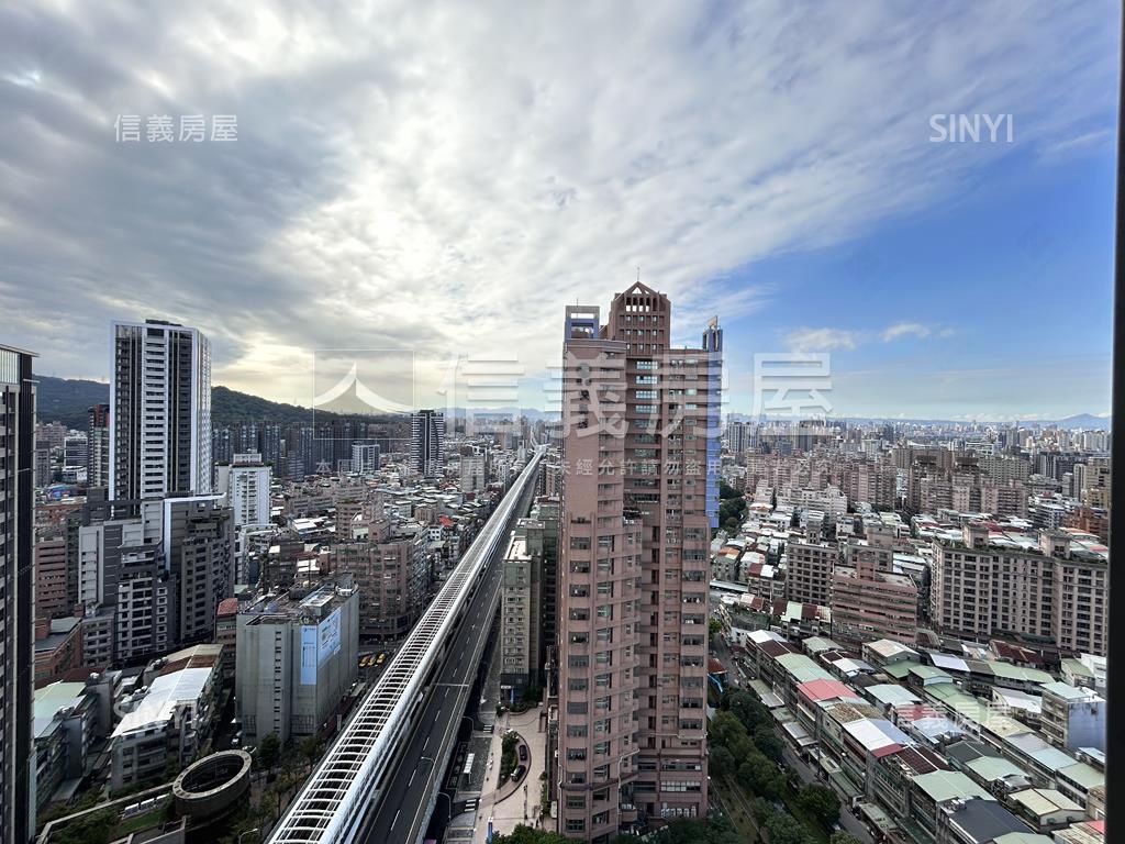 天空之城景觀後棟四房房屋室內格局與周邊環境