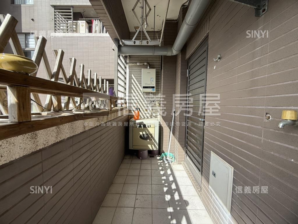 近大埔商圈精工宴三房車位房屋室內格局與周邊環境