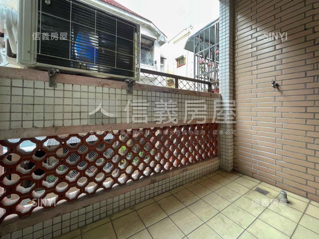 ３１期近捷運車庫透天房屋室內格局與周邊環境