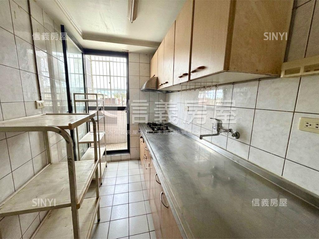 推★視野佳三房車位房屋室內格局與周邊環境