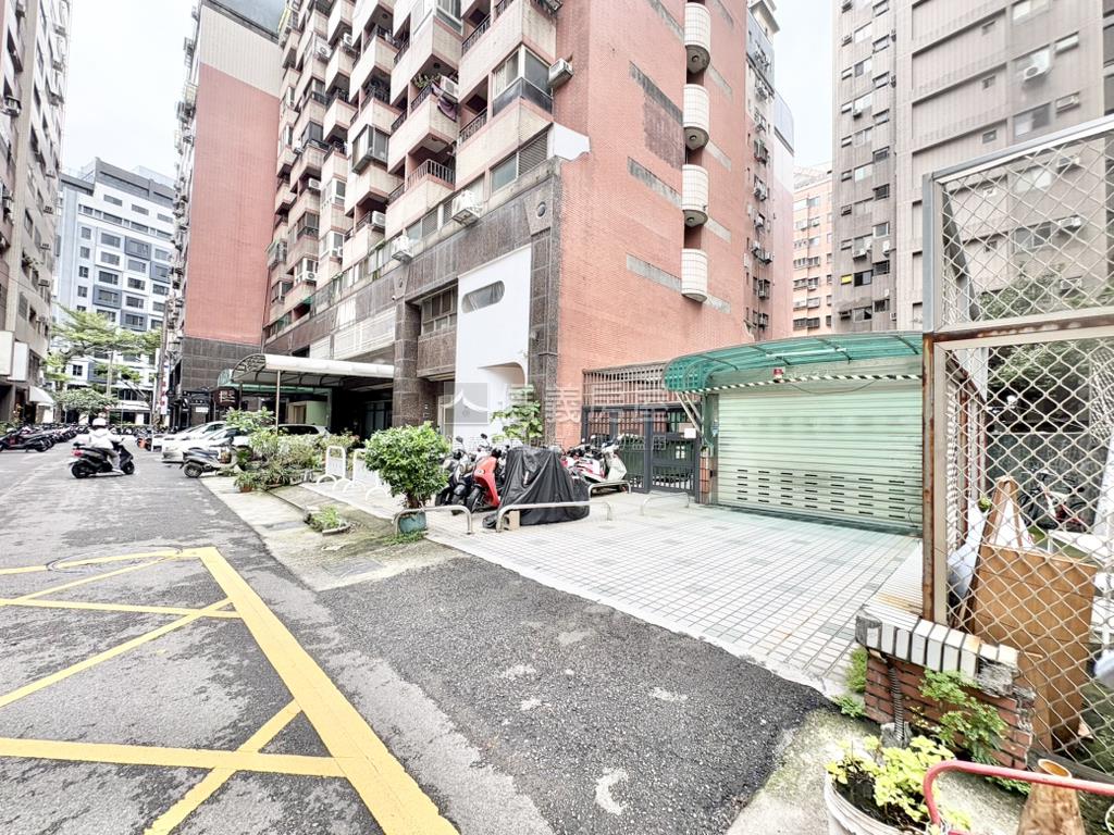 近水樓台－高樓套房１房屋室內格局與周邊環境
