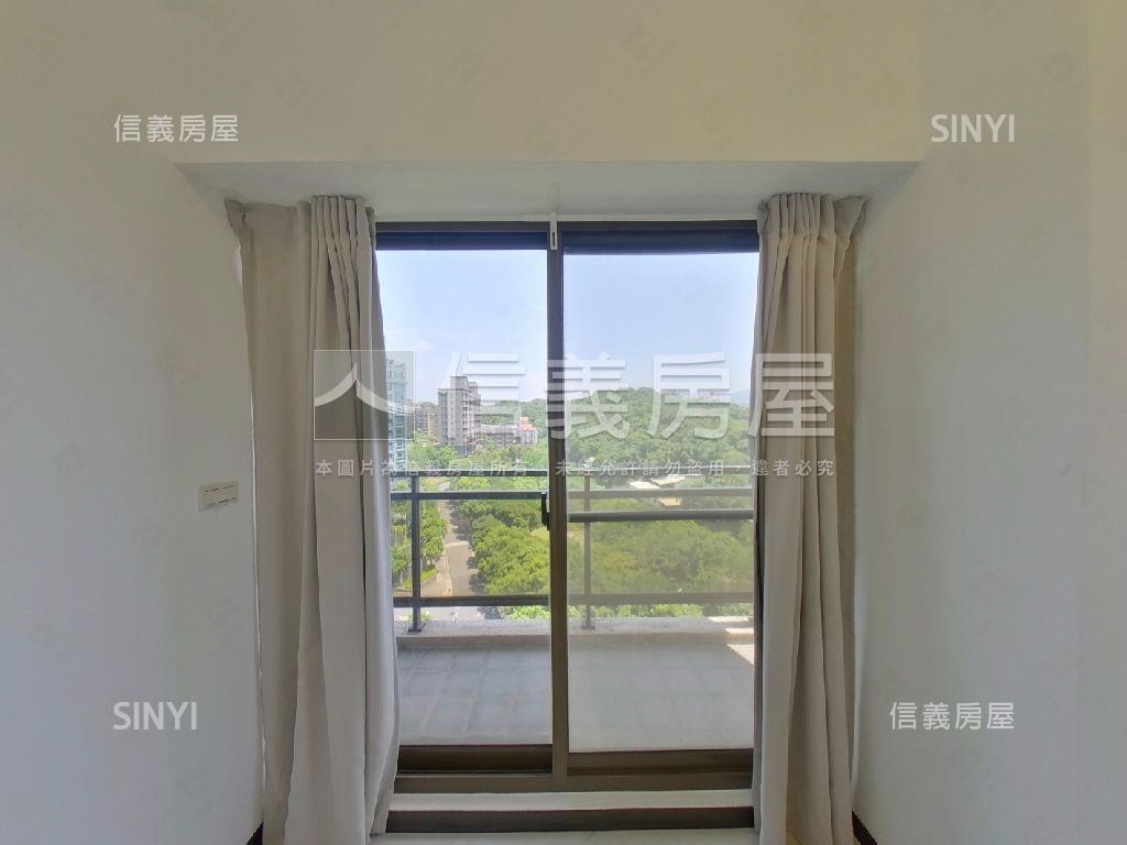 專任一隱次高樓三房車位房屋室內格局與周邊環境