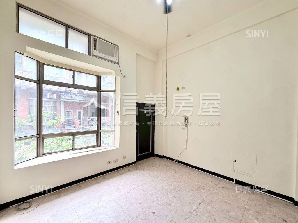 盛都伯爵透天稀有出售房屋室內格局與周邊環境