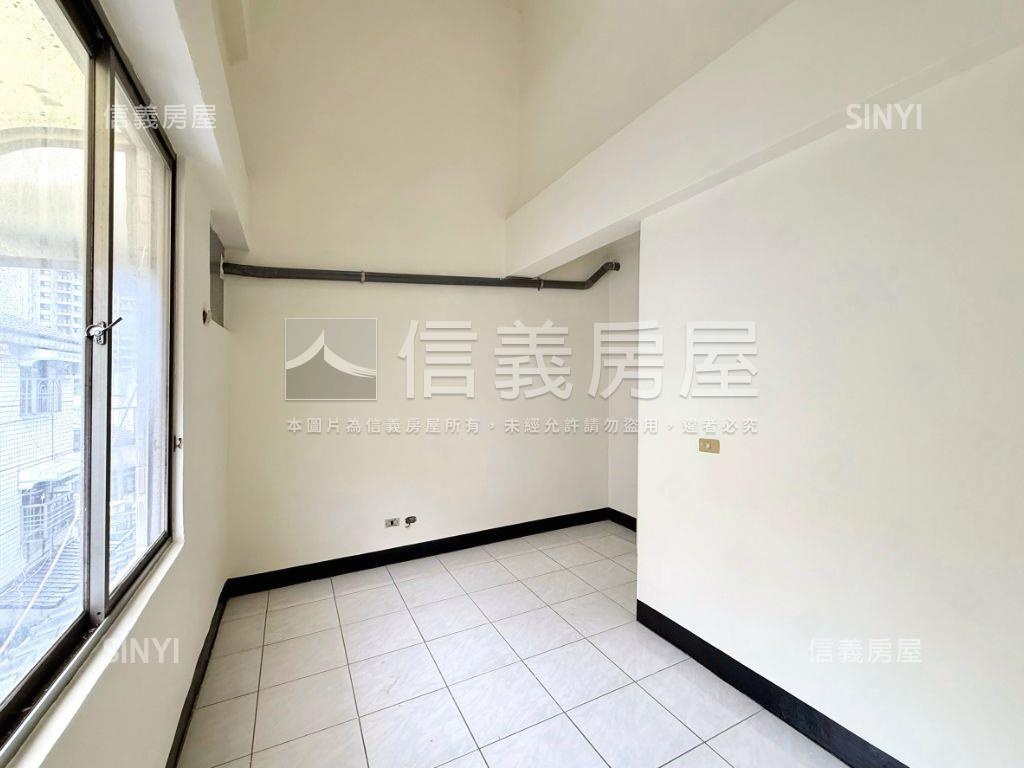 盛都伯爵透天稀有出售房屋室內格局與周邊環境