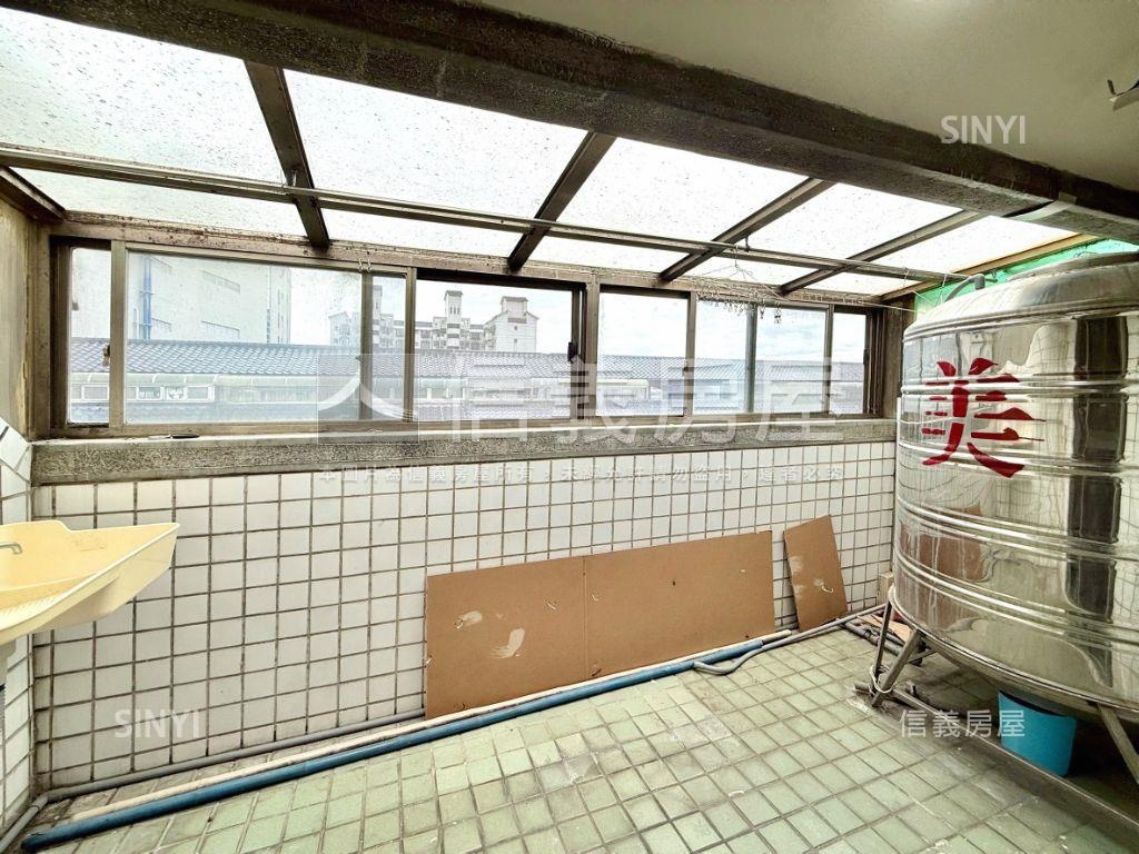 盛都伯爵透天稀有出售房屋室內格局與周邊環境