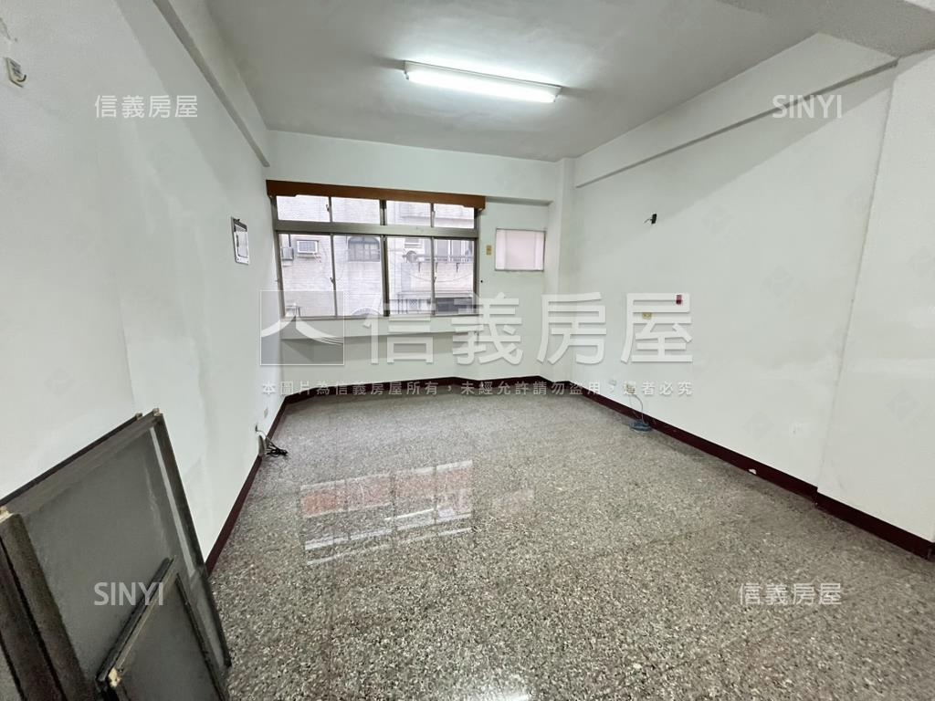 近新堀江商圈中興正街透天房屋室內格局與周邊環境