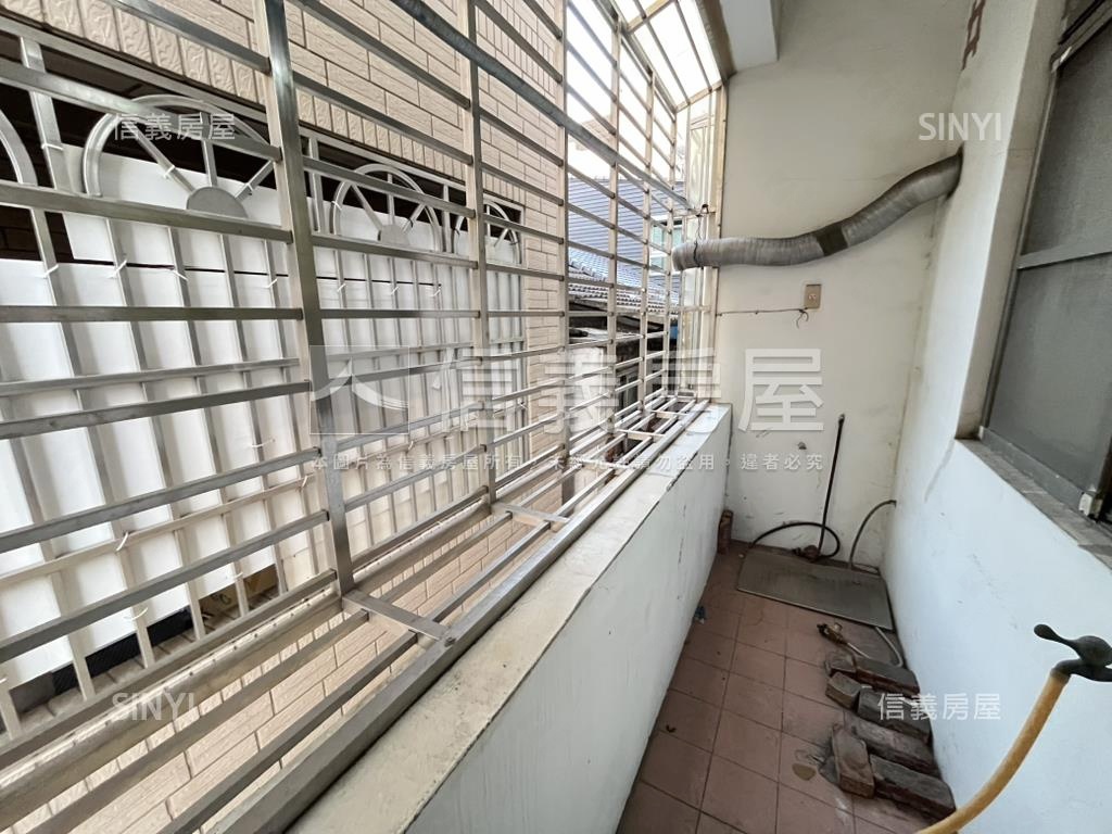 近新堀江商圈中興正街透天房屋室內格局與周邊環境