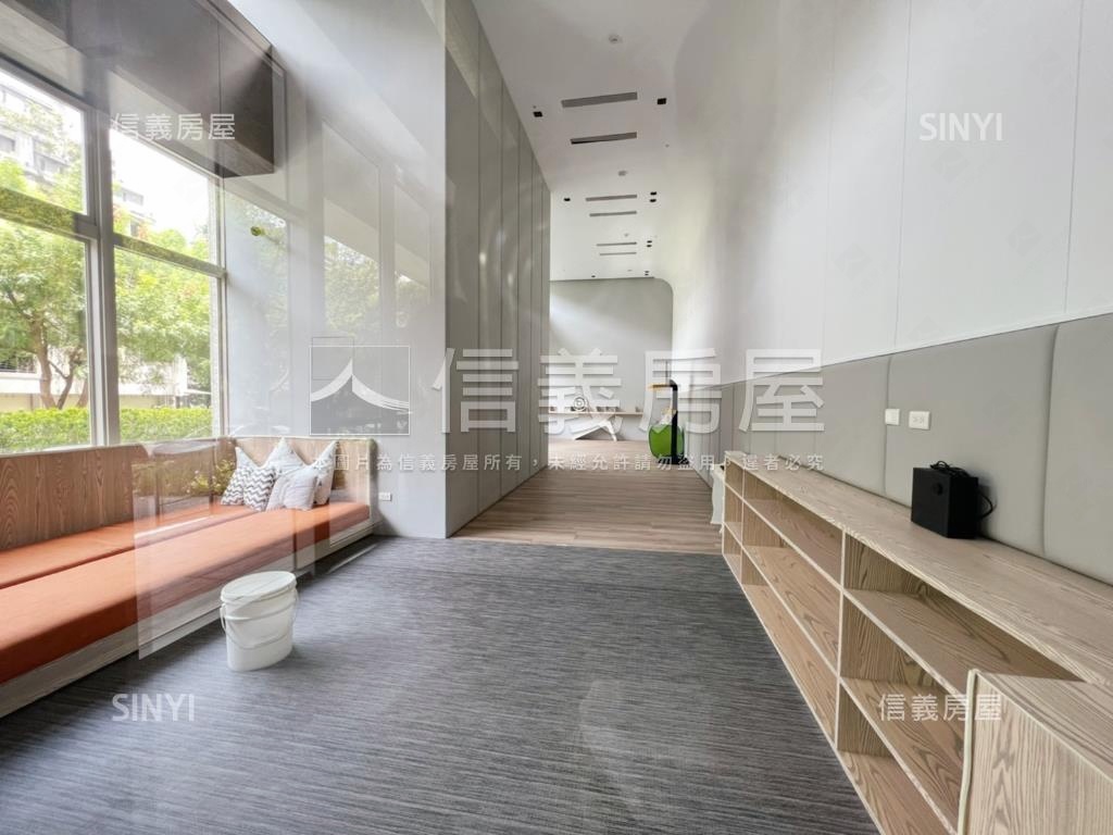 三本公園景觀三房雙車位房屋室內格局與周邊環境