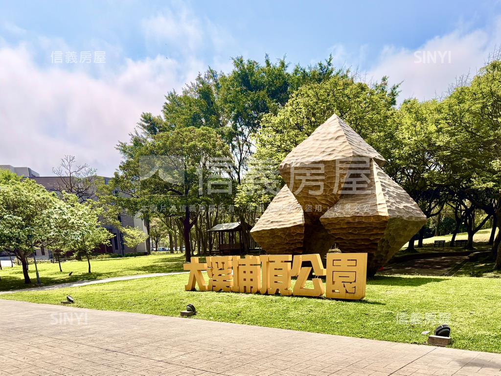 三本公園景觀三房雙車位房屋室內格局與周邊環境