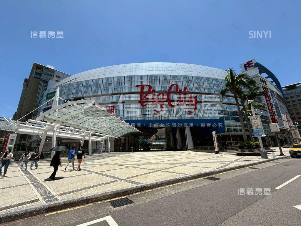 近巨城全新三房平車二樓房屋室內格局與周邊環境
