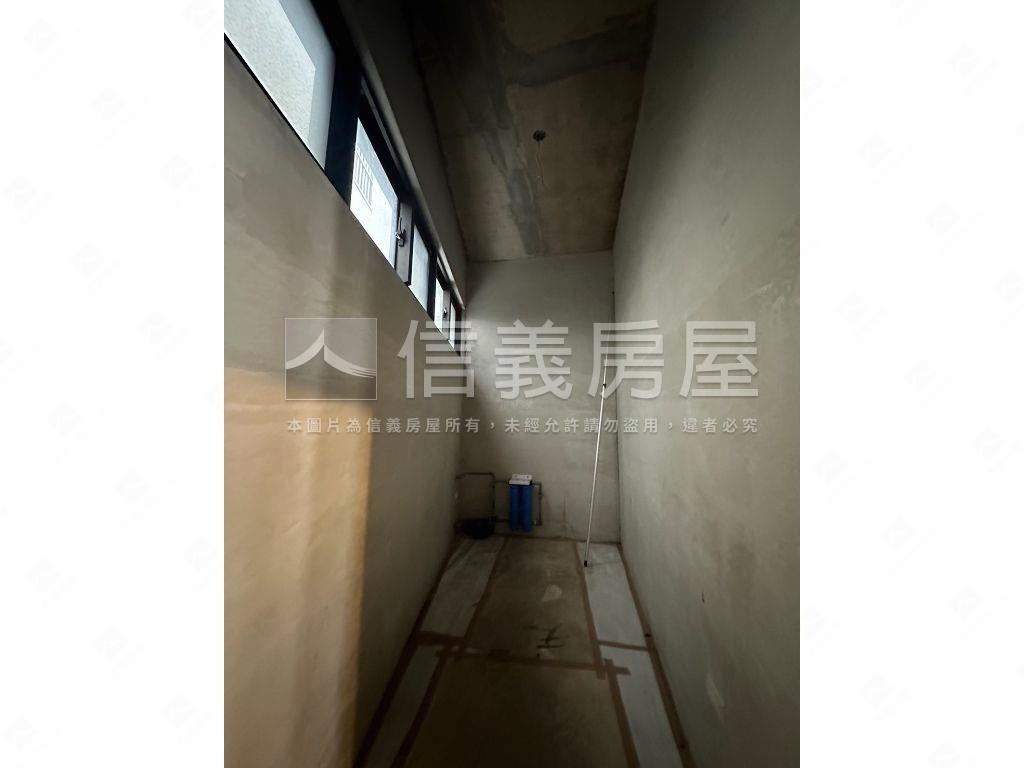 東安大面寬百坪電梯別墅房屋室內格局與周邊環境
