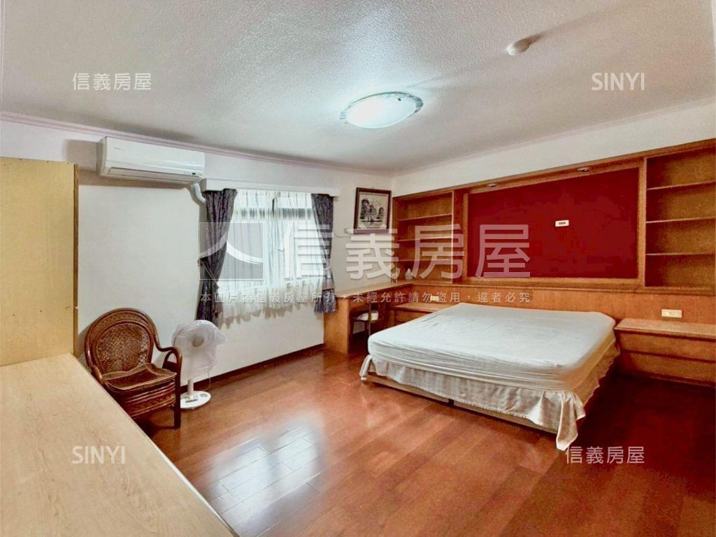 中和站採光好邊間４房車位房屋室內格局與周邊環境