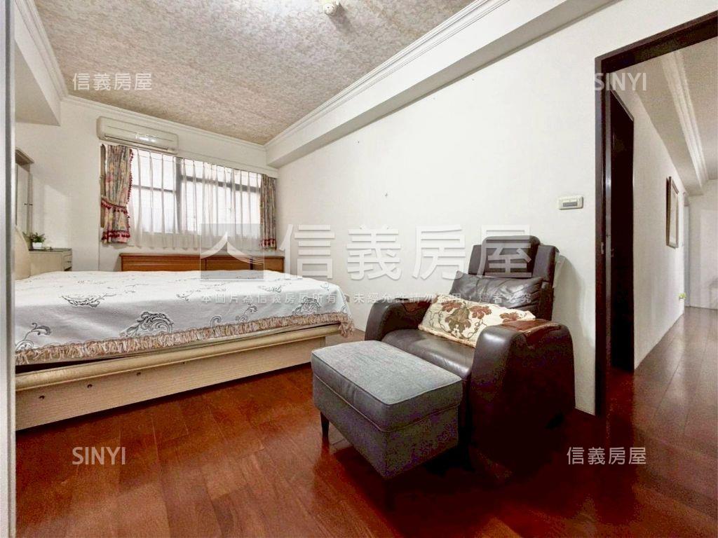 中和站採光好邊間４房車位房屋室內格局與周邊環境