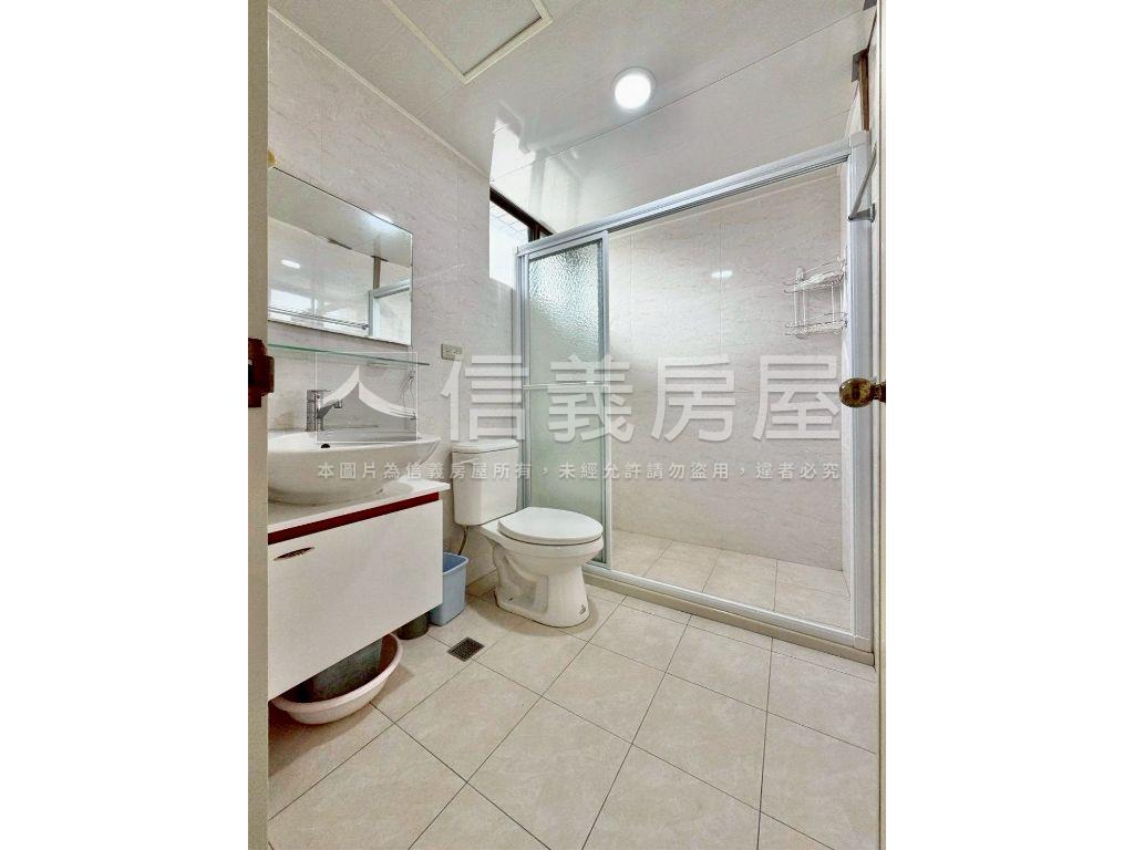 中和站採光好邊間４房車位房屋室內格局與周邊環境